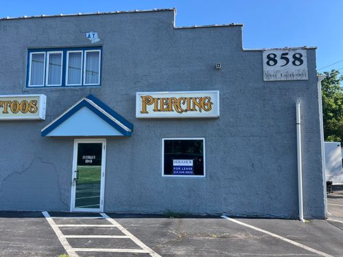 858 Lincolnway, Valparaiso, IN, 46385-5504 | Card Image