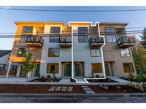 814 E 22nd Ave, Eugene, OR, 97405-2971 | Card Image