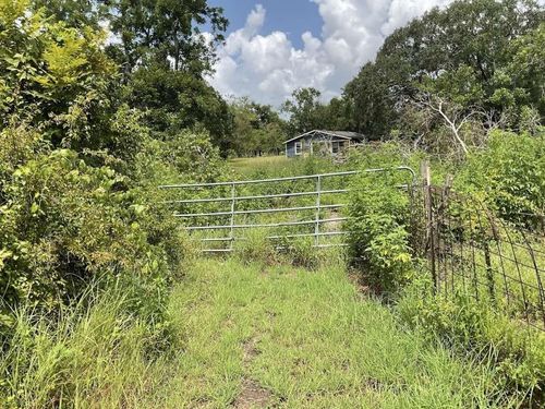 2832 County Road 310, Brazoria, TX, 77422-6306 | Card Image