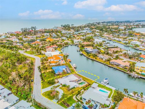 721 Binnacle Point Dr, Longboat Key, FL, 34228-1603 | Card Image