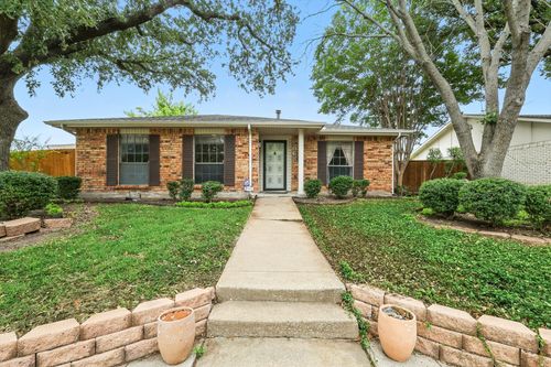5068 Bartlett Dr, The Colony, TX, 75056-2322 | Card Image