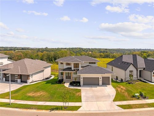 14187 S Houston St, Olathe, KS, 66061-7894 | Card Image