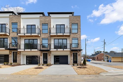 223 S West St, Fuquay Varina, NC, 27526-2142 | Card Image