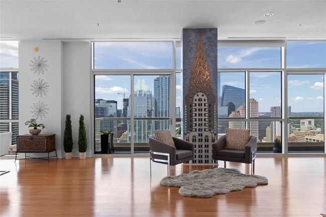 The view greets you as you enter the condo | Image 7