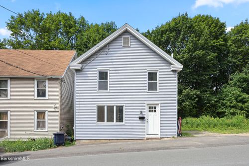 102 Pontoosuc Ave, Pittsfield, MA, 01201 | Card Image