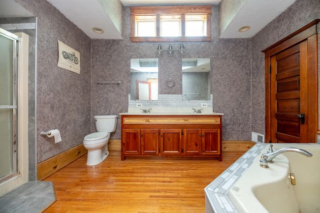 307 N Logan St, House other with 3 bedrooms, 2 bathrooms and 2 parking in Deer Creek IL | Image 19