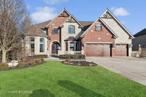 22957 Devonshire Ln, Frankfort, IL, 60423-8572 | Card Image