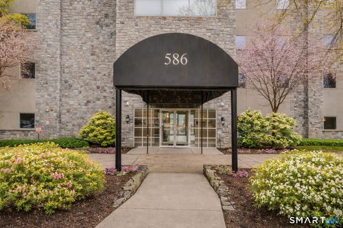 apt-610-586 W Thames St, Norwich, CT, 06360-7165 | Card Image