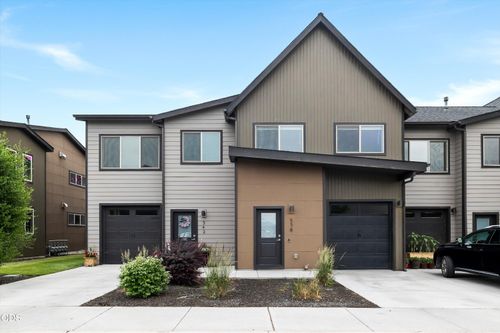 538 Nw 28th Ct, Redmond, OR, 97756-5539 | Card Image