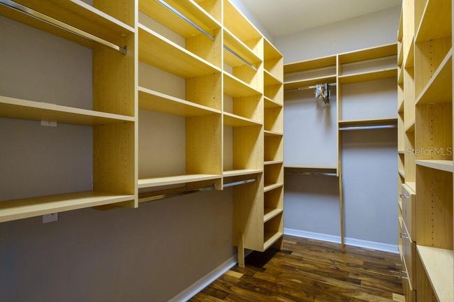 Built in Closet Master | Image 18