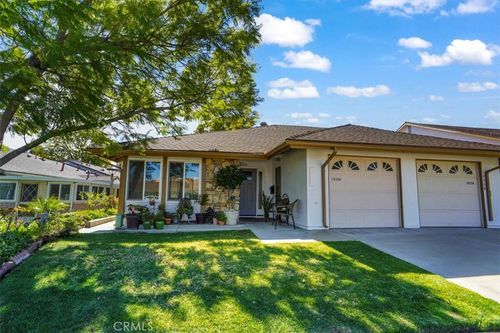 19334 Oak Crossing, Newhall, CA, 91321 | Card Image