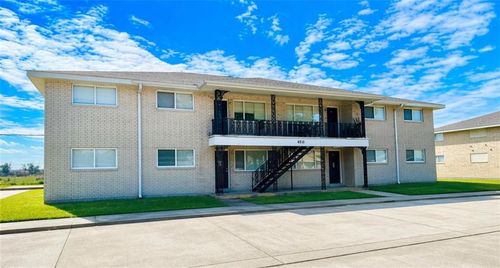 apt-f-8704 Livingston Ave, Chalmette, LA, 70043-4457 | Card Image