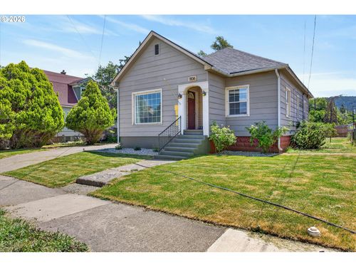 1106 I Ave, La Grande, OR, 97850-2044 | Card Image