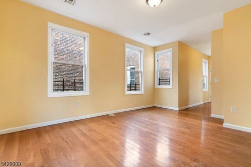 3-87 Columbia Ave, Newark, NJ, 07106-2101 | Card Image