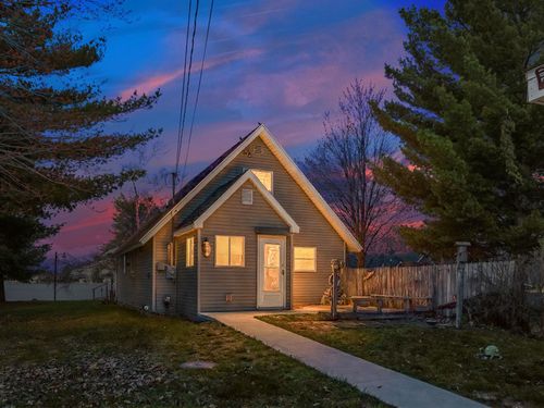 7049 W White Birch Avenue, Lake Township, MI, 49651 | Card Image