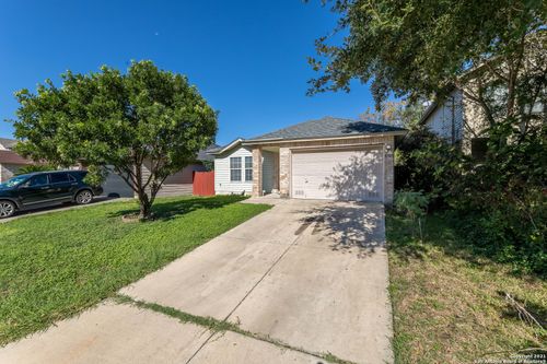 8723 Dakota Crk, Converse, TX, 78109-4632 | Card Image