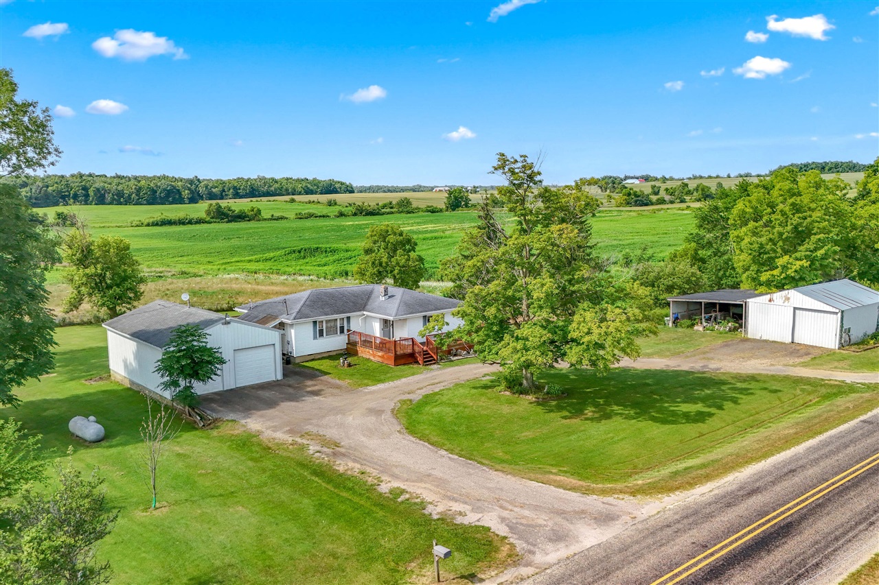 Squawfield Rd, Osseo, MI 49266