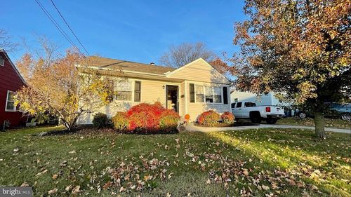 21 Overbrook Ave, MAPLE SHADE, NJ, 08052-3311 | Card Image