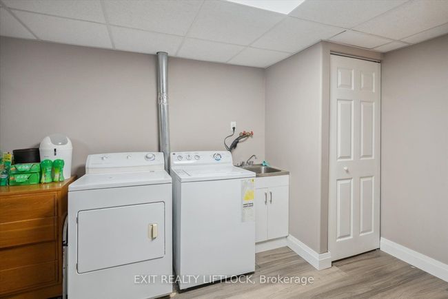 577 Spillsbury Dr, House other with 3 bedrooms, 2 bathrooms and 6 parking in Peterborough ON | Image 32