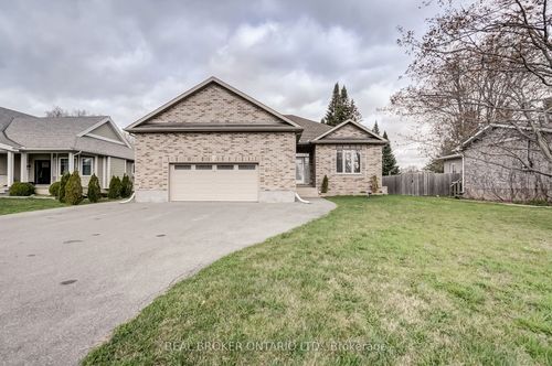 6237 Perth Street, Stittsville - Munster - Richmond, ON, K0A1Z0 | Card Image