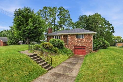16 Robin Rd, Mc Kees Rocks, PA, 15136-1112 | Card Image