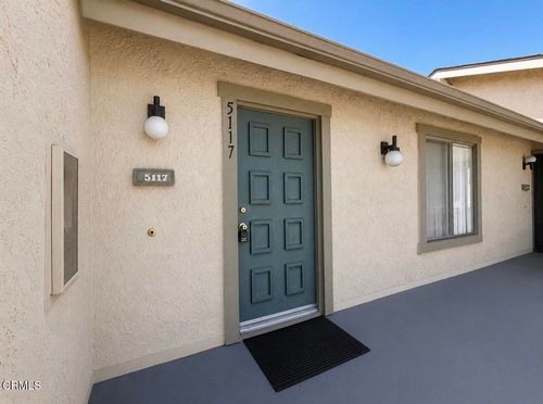5117 Jefferson Sq, Oxnard, CA, 93033-8638 | Card Image