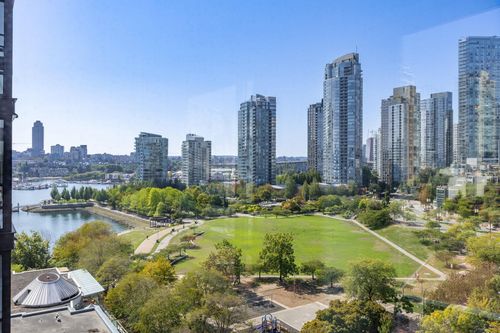 15d-139 Drake St, Vancouver, BC, V6Z2T8 | Card Image