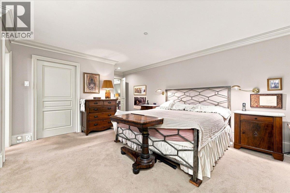 Residential in West Vancouver 4