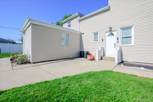 upper-13 Truxton Road, Hempstead, NY, 11558 | Card Image