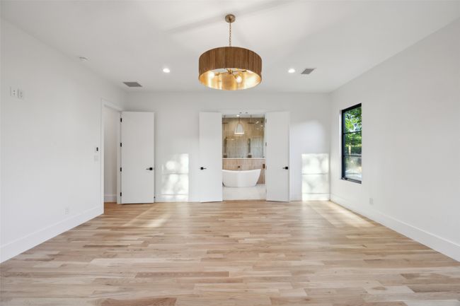 6458 Anita St, House other with 5 bedrooms, 5 bathrooms and null parking in Dallas TX | Image 29