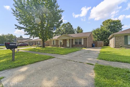 3722 Bonaventure Blvd, Louisville, KY, 40219-4810 | Card Image