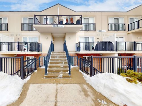 1028-3039 Finch Ave W, North York, ON, M9M0A4 | Card Image