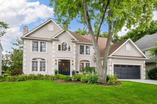 924 Waverly Rd, Glen Ellyn, IL, 60137-4830 | Card Image