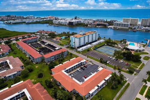 5-10351 Regal Dr, LARGO, FL, 33774-4903 | Card Image