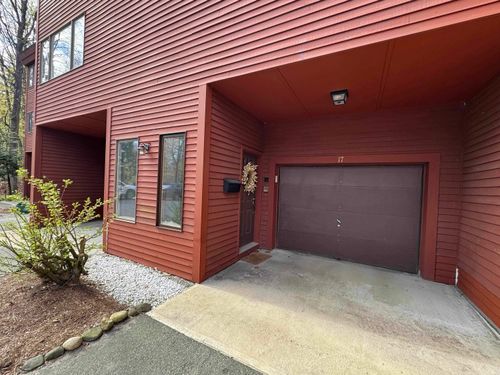 17 Robin Way, Brattleboro, VT, 05301-4277 | Card Image