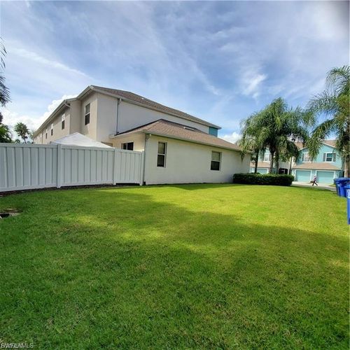 apt-101-3616 Pine Oak Cir, FORT MYERS, FL, 33916-7440 | Card Image