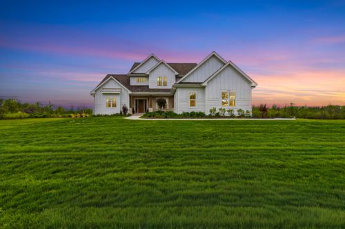 14141 N Lake Shore Dr, Mequon, WI, 53097-1728 | Card Image