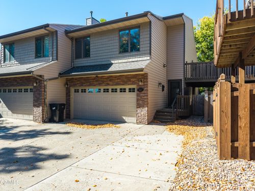 416 N 1st St, Bismarck, ND, 58501-3815 | Card Image