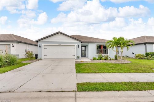 10765 Firebush Cir, NORTH FORT MYERS, FL, 33917-3366 | Card Image