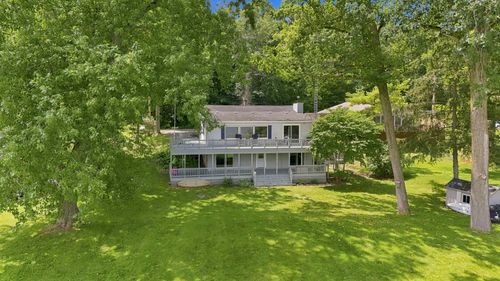 320 Schaeffers Court Fish Lk, Fremont, IN, 46737-9584 | Card Image