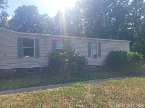 881 Precision Ct, Hope Mills, NC, 28348-9041 | Card Image