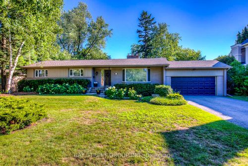 256 Eastcourt Rd, Oakville, ON, L6J4Y4 | Card Image