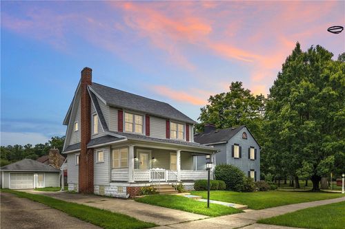 202 Foch St, Ellwood City, PA, 16117 | Card Image