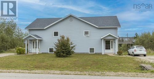 42 Bellmont Ave, North Chegoggin, NS, B5A5K5 | Card Image