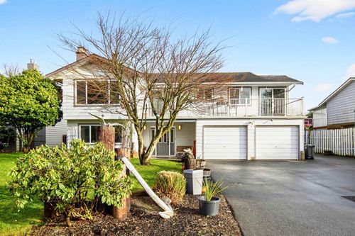 11570 196b St, Pitt Meadows, BC, V3Y1P2 | Card Image