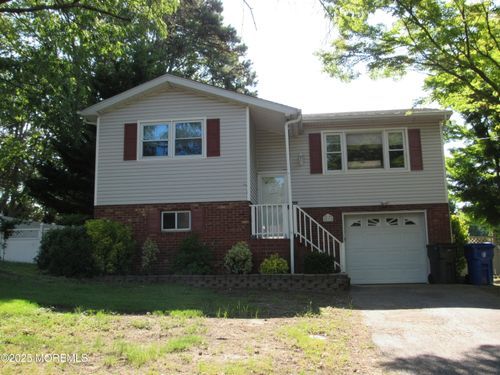 531 Princess Ct, Toms River, NJ, 08753-5748 | Card Image