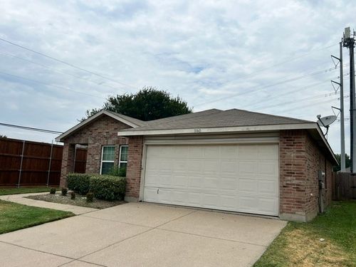 1060 Mosaic Drive, Fort Worth, TX, 76179 | Card Image