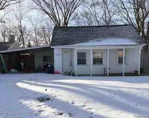 2144 Webber Ave, Burton, MI, 48529-2414 | Card Image