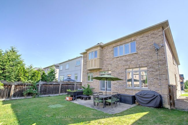24 Rock Elm Crt, House other with 5 bedrooms, 4 bathrooms and 4 parking in Maple ON | Image 47