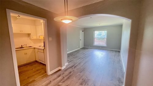 201-3215 Douglas Avenue, Dallas, TX, 75219 | Card Image